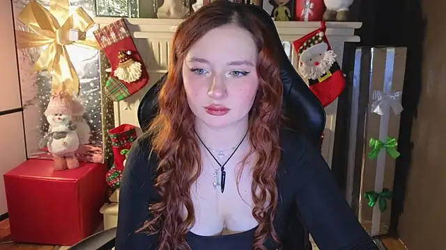 Snapshot of carolina_elf chatting on 19, 12, 2024 carolina elf online show from 19, 12, 2024