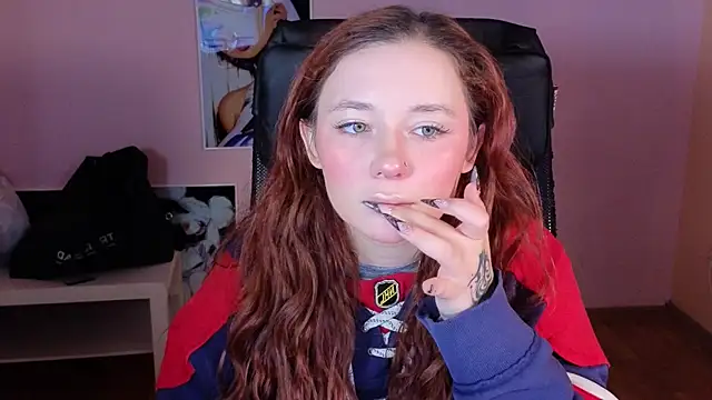 Snapshot of carolina_elf chatting on 20, 12, 2024 carolina elf online show from 20, 12, 2024