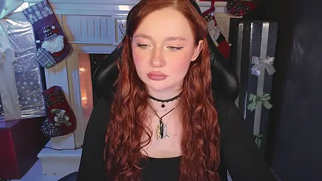 Snapshot of carolina_elf chatting on 4, 1, 2025 carolina elf online show from 4, 1, 2025