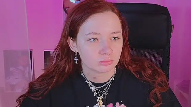 Snapshot of carolina_elf chatting on 11, 1, 2025 carolina elf online show from 11, 1, 2025