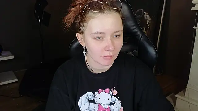 Snapshot of carolina_elf chatting on 7, 2, 2025 carolina elf online show from 7, 2, 2025