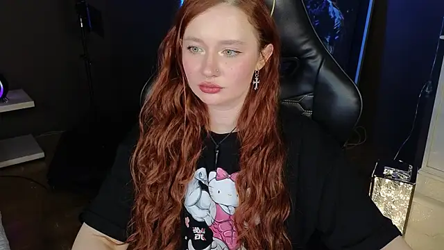 Snapshot of carolina_elf chatting on 7, 2, 2025 carolina elf online show from 7, 2, 2025