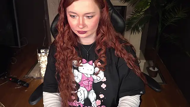 Snapshot of carolina_elf chatting on 8, 2, 2025 carolina elf online show from 8, 2, 2025