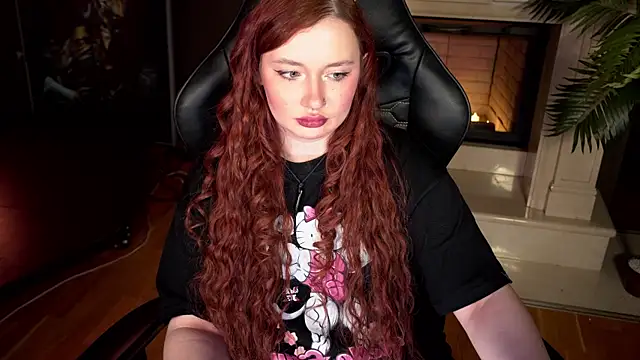 Snapshot of carolina_elf chatting on 8, 2, 2025 carolina elf online show from 8, 2, 2025