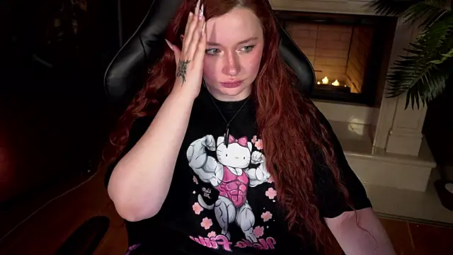 Snapshot of carolina_elf chatting on 8, 2, 2025 carolina elf online show from 8, 2, 2025