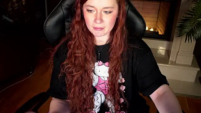 Snapshot of carolina_elf chatting on 8, 2, 2025 carolina elf online show from 8, 2, 2025