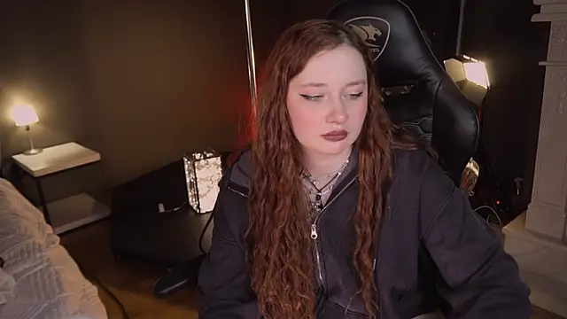 Snapshot of carolina_elf chatting on 20, 2, 2025 carolina elf online show from 20, 2, 2025