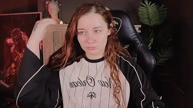 Snapshot of carolina_elf chatting on 26, 2, 2025 carolina elf online show from 26, 2, 2025