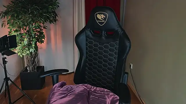 Snapshot of carolina_elf chatting on 16, 9, 2025 carolina elf online show from 16, 9, 2025