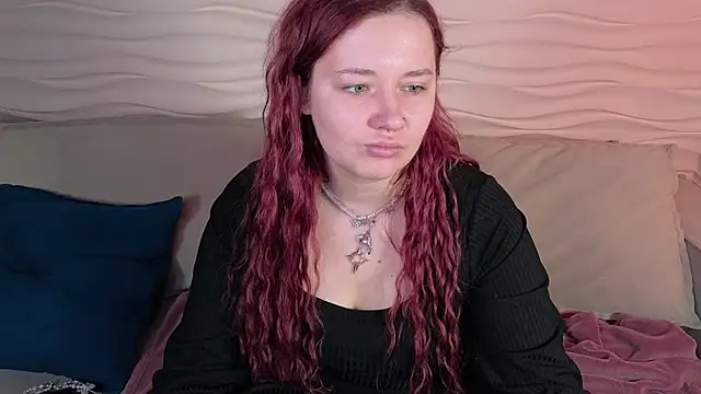 Snapshot of carolina_elf chatting on 3, 10, 2025 carolina elf online show from 3, 10, 2025