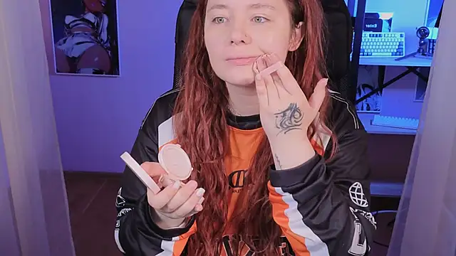 Snapshot of carolina_elf chatting on 29, 10, 2025 carolina elf online show from 29, 10, 2025