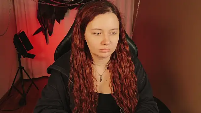 Snapshot of carolina_elf chatting on 6, 11, 2025 carolina elf online show from 6, 11, 2025