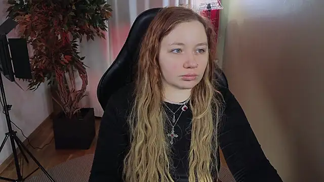 carolina elf online show from 4, 2, 2026