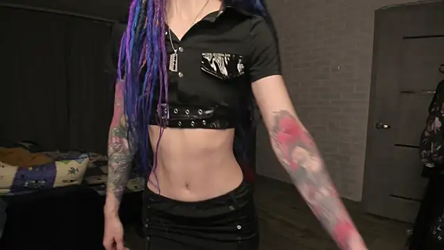 Roxy Silver online show from 24, 12, 2024