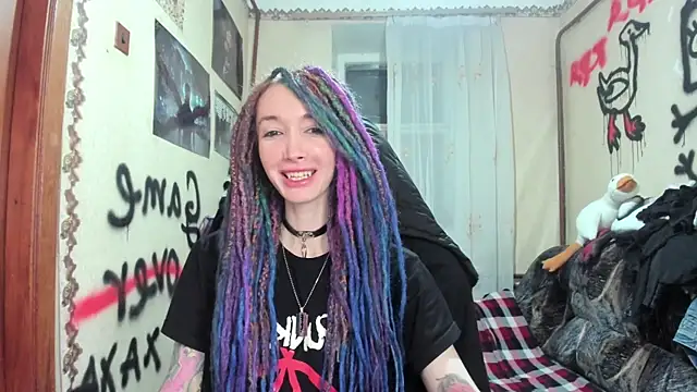 Roxy Silver online show from 20, 1, 2025