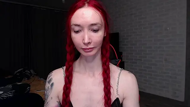 Snapshot of Roxy_Silver chatting on 21, 4, 2026 Roxy Silver online show from 21, 4, 2026