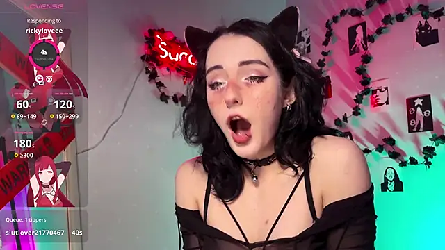 Snapshot of Alice_Succuby chatting on 13, 12, 2025 Alice Succuby online show from 13, 12, 2025