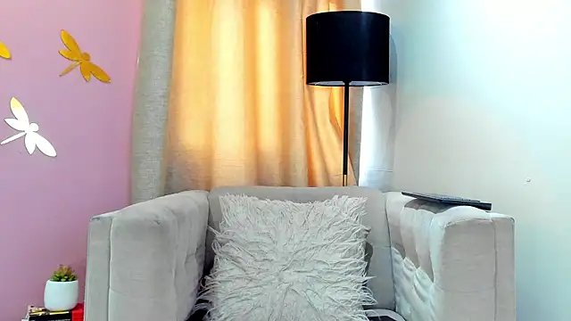 Snapshot of _AlejaCruz_ chatting on 1, 3, 2025 AlejaCruz online show from 1, 3, 2025