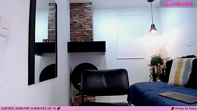 Snapshot of _AlejaCruz_ chatting on 2, 3, 2025 AlejaCruz online show from 2, 3, 2025