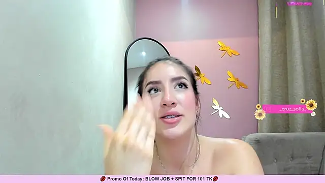 Snapshot of _AlejaCruz_ chatting on 7, 3, 2025 AlejaCruz online show from 7, 3, 2025