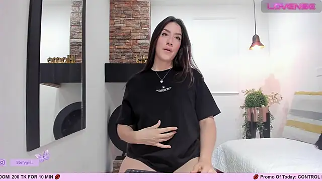 Snapshot of _AlejaCruz_ chatting on 11, 3, 2025 AlejaCruz online show from 11, 3, 2025