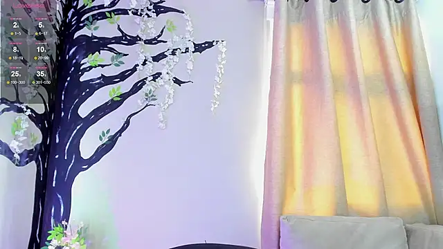 Snapshot of _AlejaCruz_ chatting on 16, 9, 2025 AlejaCruz online show from 16, 9, 2025