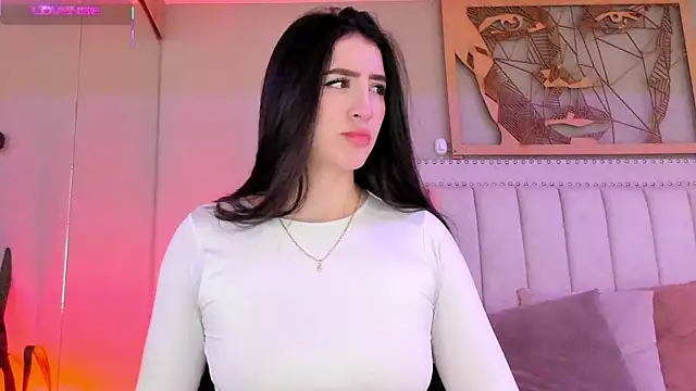 Snapshot of _AlejaCruz_ chatting on 8, 10, 2025 AlejaCruz online show from 8, 10, 2025