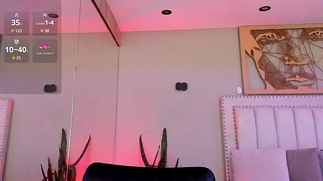 Snapshot of _AlejaCruz_ chatting on 15, 11, 2025 AlejaCruz online show from 15, 11, 2025