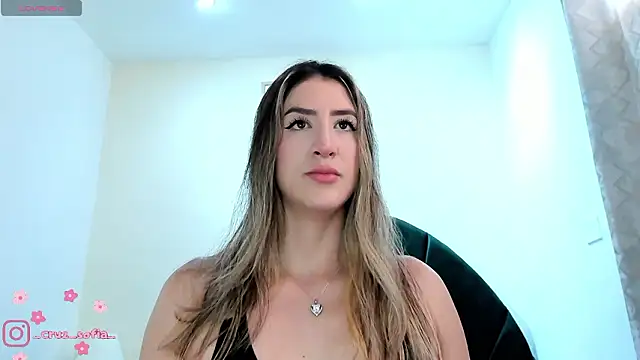 Snapshot of _AlejaCruz_ chatting on 20, 2, 2026 AlejaCruz online show from 20, 2, 2026