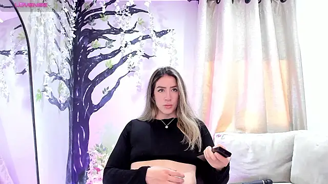 Snapshot of _AlejaCruz_ chatting on 28, 2, 2026 AlejaCruz online show from 28, 2, 2026