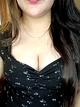 Snapshot of AK---47 chatting on 7, 4, 2026 AK---47 online show from 7, 4, 2026