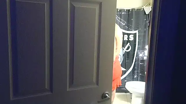 Snapshot of msyvette1970@xh chatting on 23, 1, 2025 msyvette1970xh online show from 23, 1, 2025