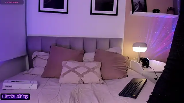 Violetta Nur online show from 29, 11, 2025