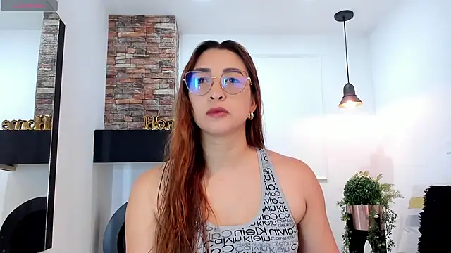  LaraMom  online show from 26, 2, 2025