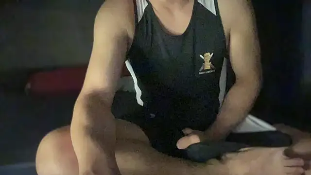 FRIENDLY-GIANT89 online show from 18, 1, 2025