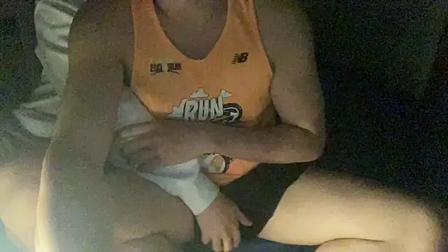 Snapshot of FRIENDLY-GIANT89 chatting on 27, 1, 2025 FRIENDLY-GIANT89 online show from 27, 1, 2025