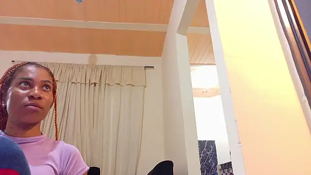 Snapshot of Amarantha_love69 chatting on 1, 12, 2025 Amarantha love69 online show from 1, 12, 2025