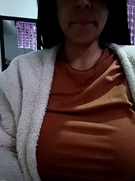 Snapshot of tiffani__love chatting on 9, 3, 2026 tiffani love online show from 9, 3, 2026