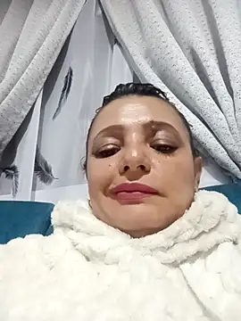 Snapshot of Emily0215 chatting on 5, 2, 2026 Emily0215 online show from 5, 2, 2026