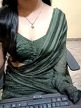 Snapshot of Nithya_05 chatting on 27, 10, 2025 Nithya 05 online show from 27, 10, 2025