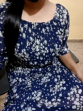 Snapshot of Nithya_05 chatting on 3, 11, 2025 Nithya 05 online show from 3, 11, 2025