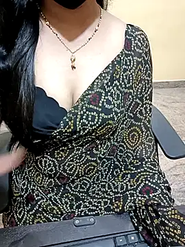 Snapshot of Nithya_05 chatting on 10, 11, 2025 Nithya 05 online show from 10, 11, 2025