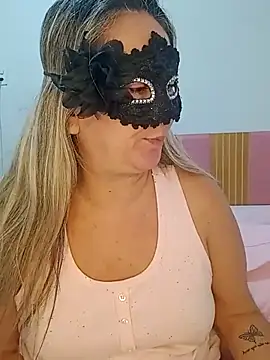 Snapshot of titiasexy chatting on 20, 4, 2026 titiasexy online show from 20, 4, 2026