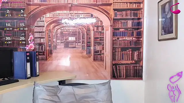 Snapshot of Catalella_Ar chatting on 14, 11, 2025 Catalella Ar online show from 14, 11, 2025