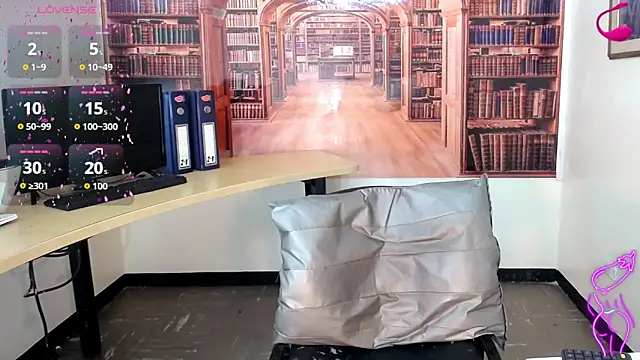 Snapshot of Catalella_Ar chatting on 26, 11, 2025 Catalella Ar online show from 26, 11, 2025