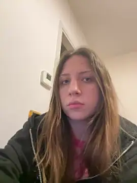 Snapshot of Sashabunny chatting on 15, 12, 2025 Sashabunny online show from 15, 12, 2025