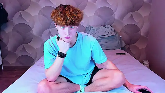 Ian Flor online show from 5, 12, 2025