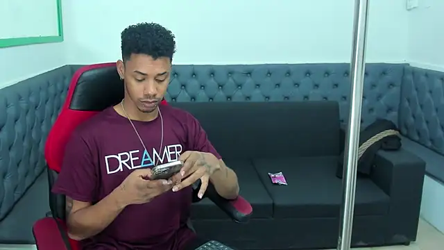 Snapshot of Hottwinkguys chatting on 19, 3, 2025 Hottwinkguys online show from 19, 3, 2025