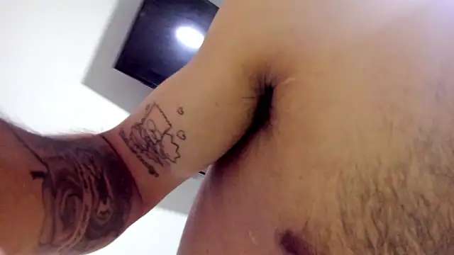 Aronxxs online show from 1, 11, 2025