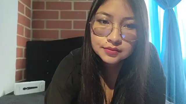 Caroll Luna online show from 22, 3, 2025
